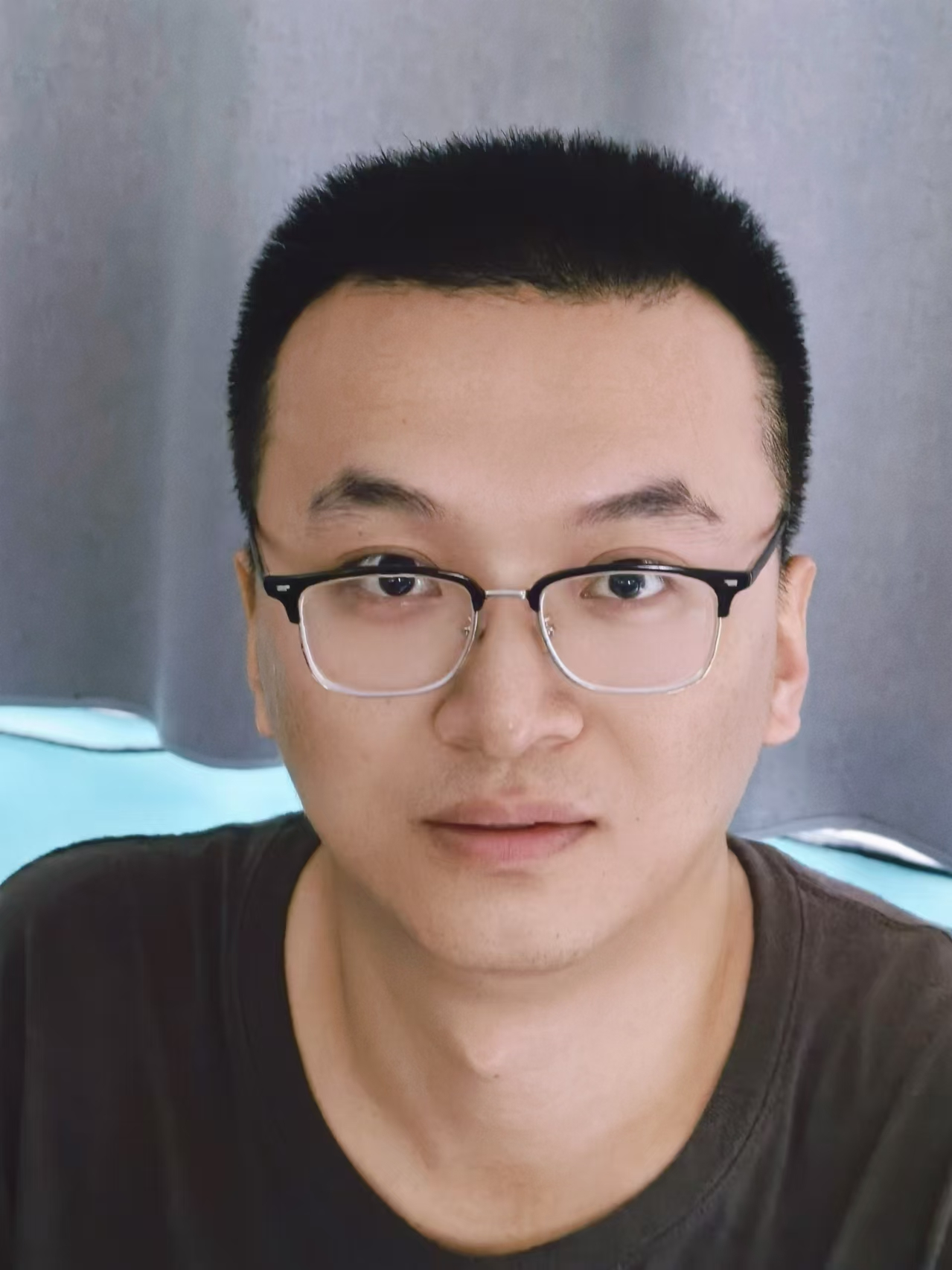  心理老师樊江涛